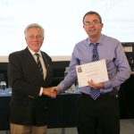 Remise du Prix Moissan 2018 par A. Tressaud au Prof. David O’Hagan lors du 22 International Symposium on Fluorine Chemistry, qui s’est tenu en juillet 2018 à Oxford (UK)